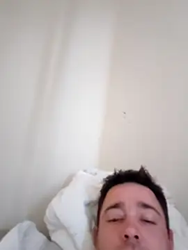 Artek8999 在線直播表演