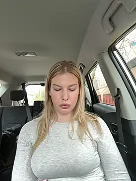 Chloemillerrxx webcam show