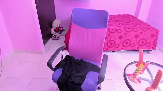 mommy_whore_slut's Webcam Show