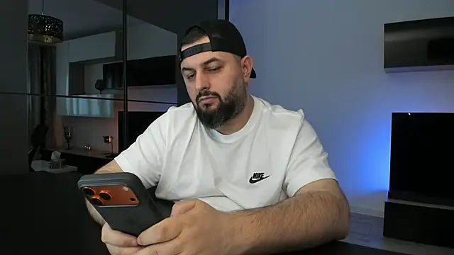 DravenPeak's Live XXX Chat