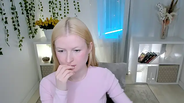 Онлайн чат XXX Laly_Peach