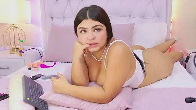 EmmaLeens' Live XXX Chat