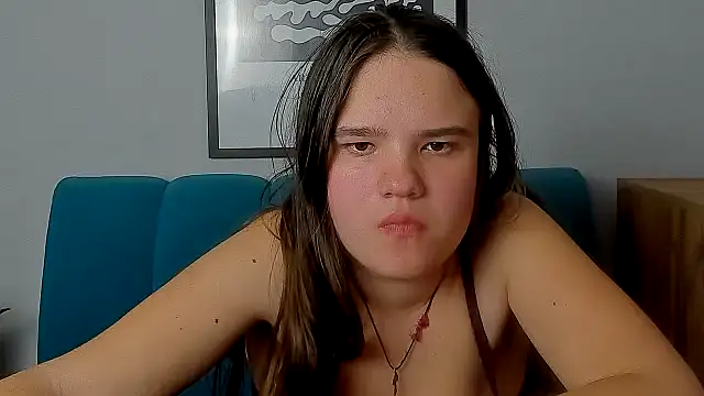 AdeleCruz লাইভ XXX চ্যাট