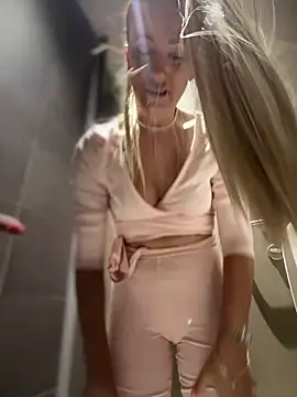 adya-aly: απευθείας συνομιλία ΧΧΧ