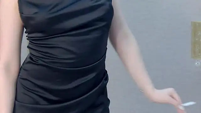 FoxyJoy live XXX chat