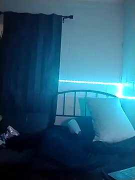 k1oudE: онлайн-с екс-чат