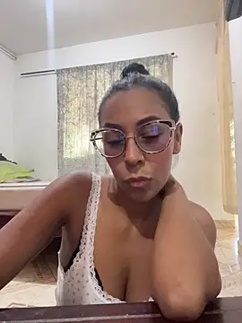 Živý XXX chat PriscilaCooper