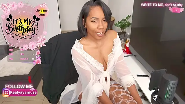 دردشة Yayamuse الجنسية المباشرة