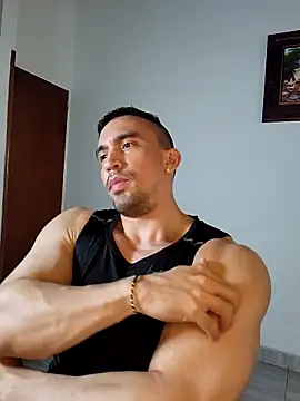 Show modela jhay-crux na web-kameri