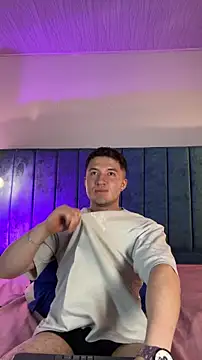 Alexander_Connorのウェブカメラショー