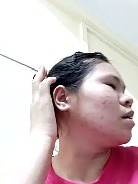 emlysss 现场XXX聊天