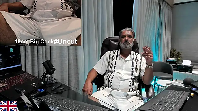 XXX chat uživo modela OnlineBossUK