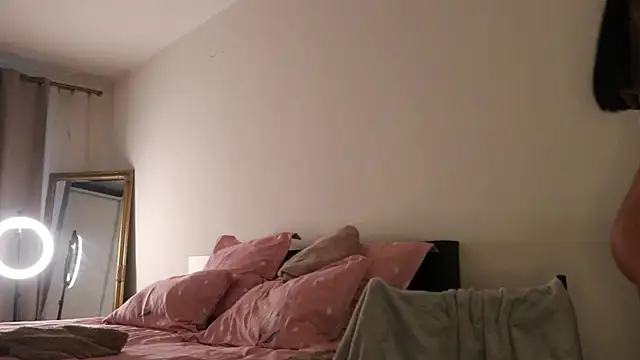 IvyKaelani Adlı Modelin Canlı XXX Sohbeti