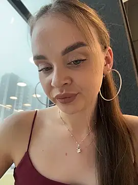 KristiRich: онлайн-секс-чат