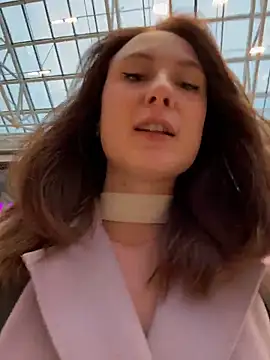 Dina_Teaseのウェブカメラショー