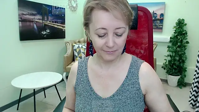 MONA_W's Webcam Show