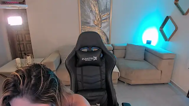 Živý XXX chat KylaMorrison