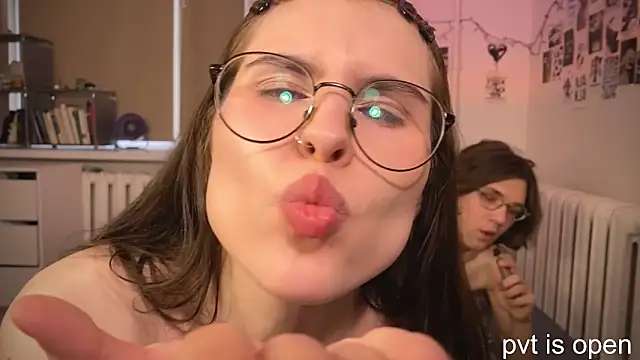 Chatroom XXX en direct de passiondesire_