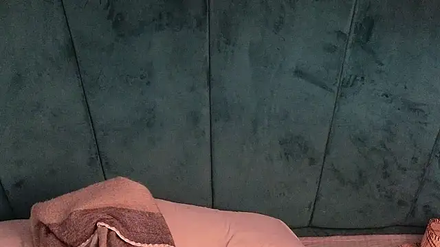 Aaron_Eze Chat XXX live