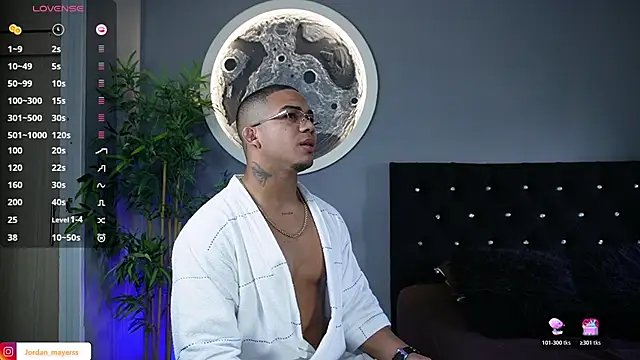 jordan_mayers02 即時 XXX 聊天