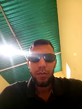 UnreadyChutzpa 即時 XXX 聊天