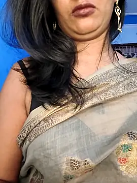 Živý XXX chat Taara1