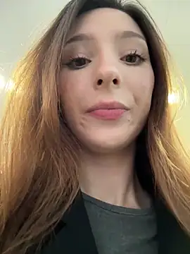 LilluKattenのライブXXXチャット