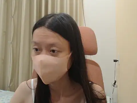 Chatroom XXX en direct de Lil-Cherries