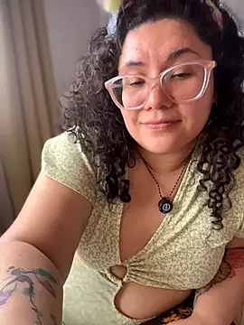 XXX chat uživo modela VanesssaMilf_