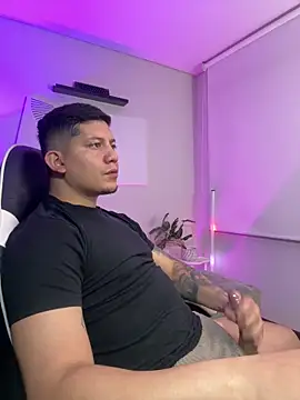 Show de webcam de _robertobaggioo