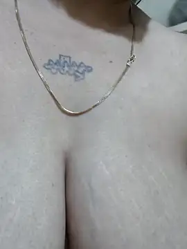 Neha8923 现场XXX聊天