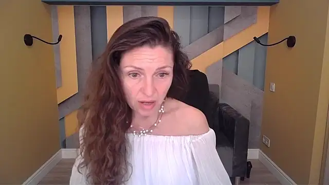 Онлайн чат XXX EllaLong