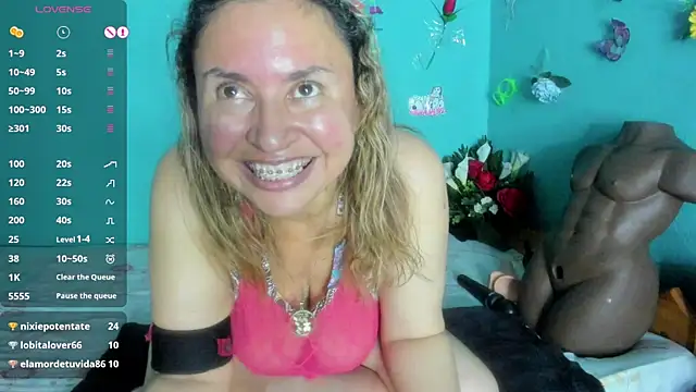 Czat XXX na żywo – SheraHadee