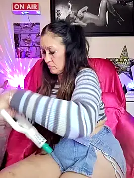 دردشة TheDime الجنسية المباشرة