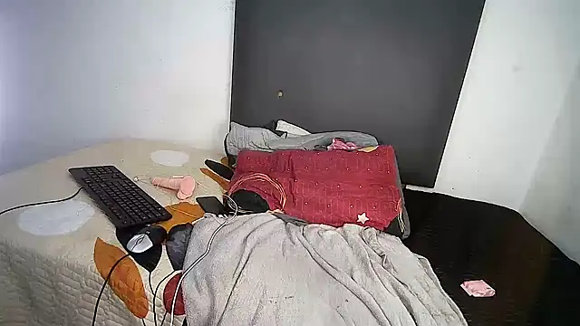 Royal-Ebony Adlı Modelin Web Kamerası Şovu