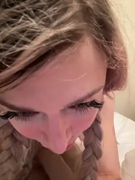 Chat +18 de propertyofdaddy ao vivo