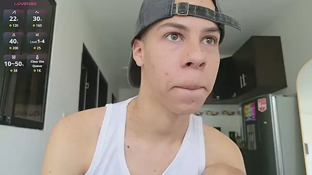 grey___27 élő XXX-chatje