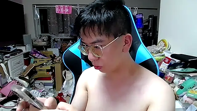 charlie_xdd Show Webcam