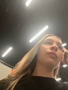 Chat XXX en directo de SashaCatt