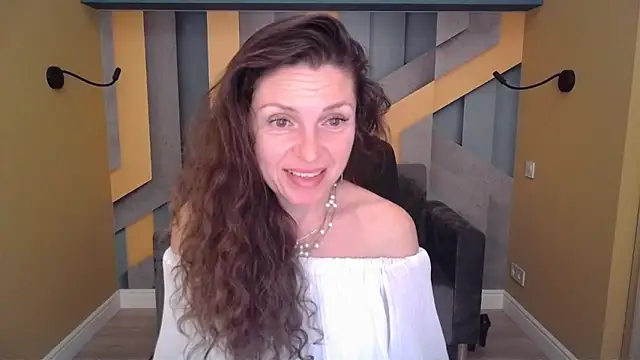 Chat +18 de EllaLong ao vivo