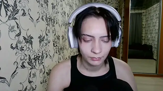 LxayBloom's Live XXX Chat