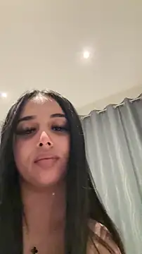 LilMisIndianx – webcam-show