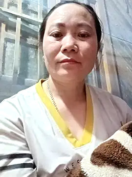 Lindxx-hotn Live XXX chat