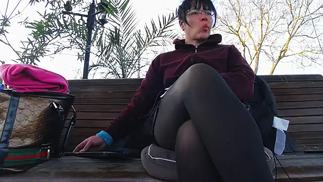 PublicBigLabia élő XXX-chatje