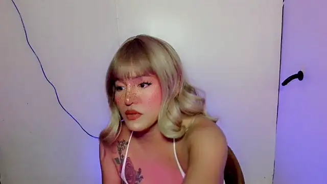 ChloeAsianのライブXXXチャット