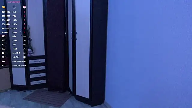 Emmibrilson's Live XXX Chat