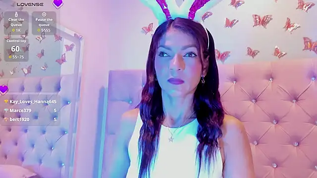 Czat XXX na żywo – HannaPetit