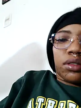 Chat XXX ao vivo de --Kenia