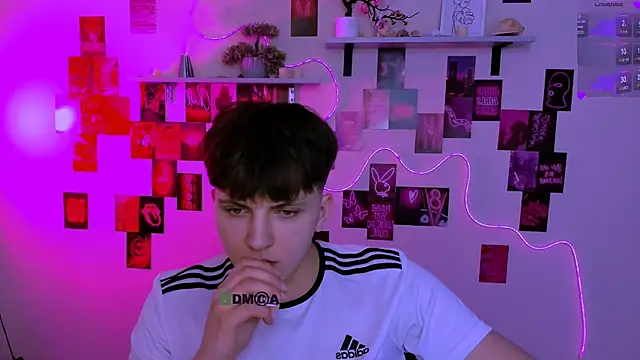 travis_wolf_ Live XXX-Chat