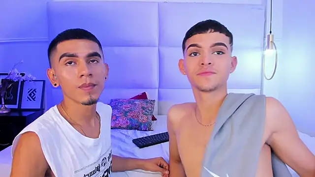 your_d0ll1 Webcam Show